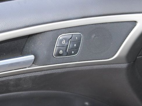 Used 2013 Ford Fusion SE image 20