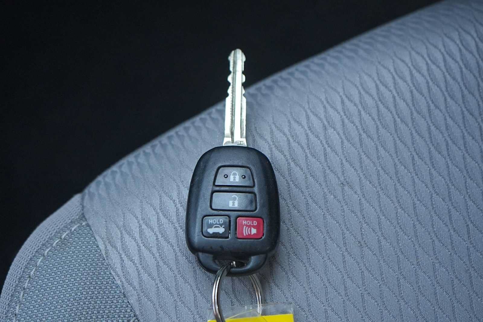 Used 2014 Toyota Corolla LE FWD image 28