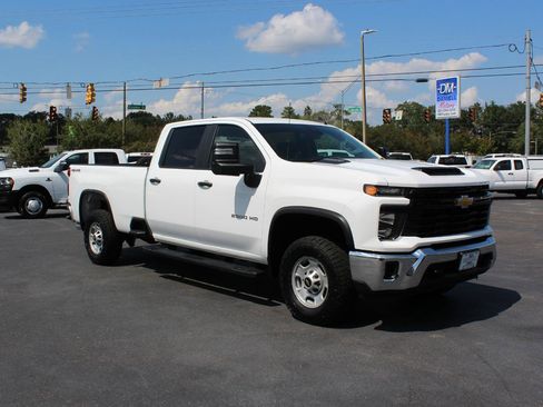 Used 2024 Chevrolet Silverado 2500 W/T w/ WT Convenience Package AWD/4WD image 6