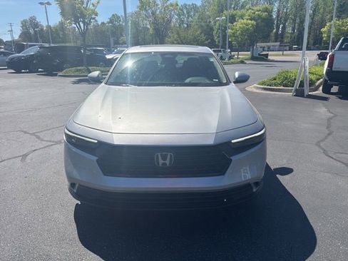 Used 2024 Honda Accord EX image 2
