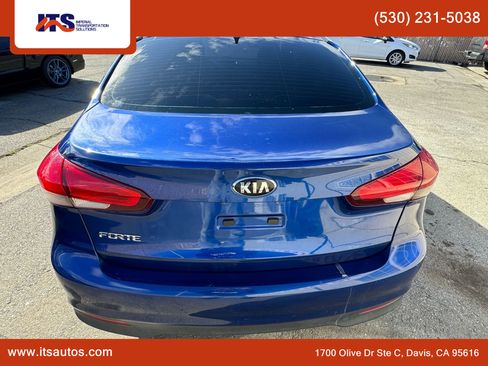 Used 2017 Kia Forte LX image 5