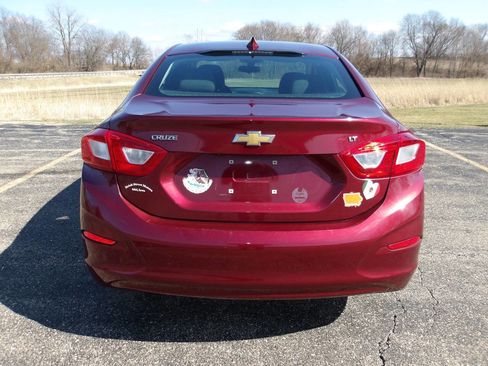 Used 2016 Chevrolet Cruze LT w/ Convenience Package image 4