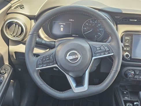 Used 2023 Nissan Kicks SR w/ SR Premium Package FWD image 24