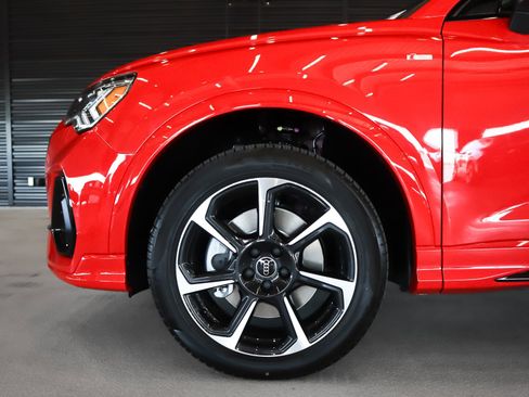 New 2025 Audi Q3 2.0T Premium Plus image 5