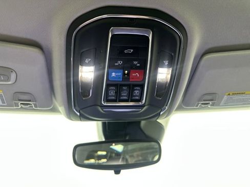 Used 2023 Jeep Grand Cherokee 4WD 4xe image 23