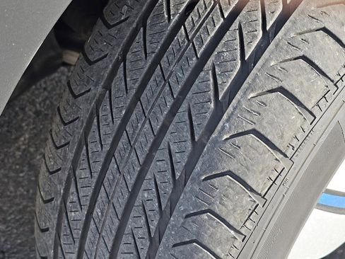 Used 2023 Mercedes-Benz EQB 300 4MATIC image 19