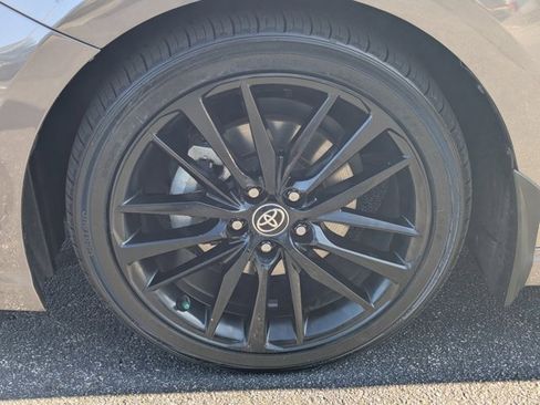 Used 2022 Toyota Camry XSE image 11