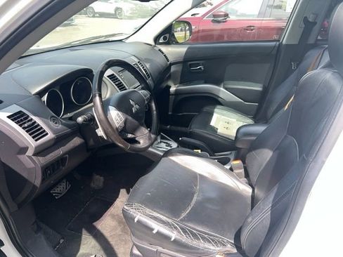 Used 2012 Mitsubishi Outlander GT image 4