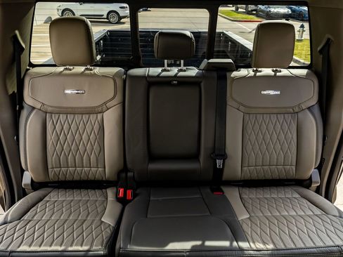 Used 2026 Ford F450 Platinum w/ Platinum Plus Package image 32