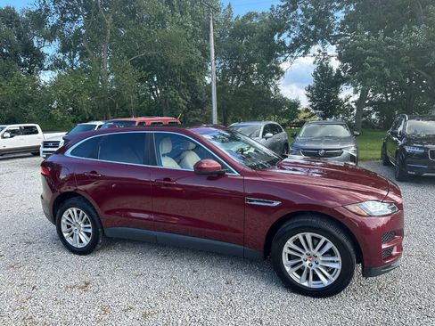 Used 2017 Jaguar F-PACE Prestige AWD/4WD image 4