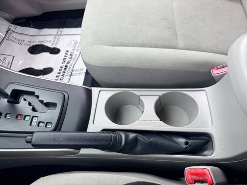 Used 2013 Toyota Corolla L FWD image 37