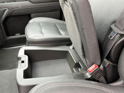 Used 2024 GMC Sierra 1500 SLT image 25