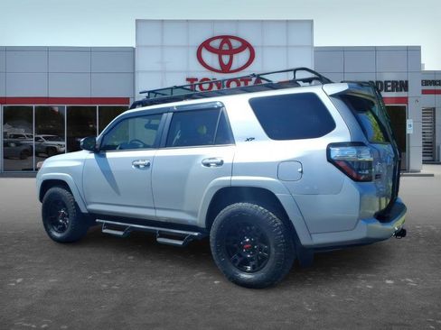 Used 2019 Toyota 4Runner SR5 Premium AWD/4WD image 3