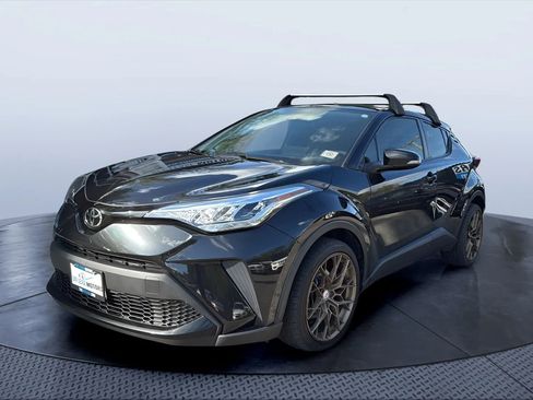 Used 2021 Toyota C-HR LE image 1