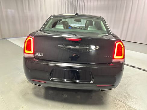 Used 2023 Chrysler 300 Touring L w/ Popular Equipment Group image 6