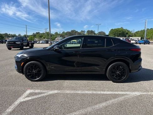 Used 2025 Buick Envista Sport Touring FWD image 4