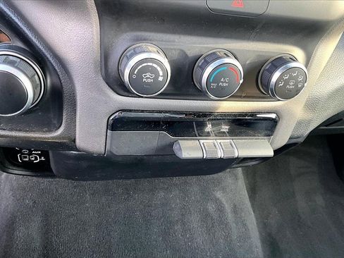 Used 2021 RAM 1500 Big Horn image 33