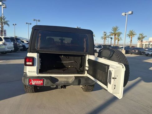 Used 2018 Jeep Wrangler Sport AWD/4WD image 25