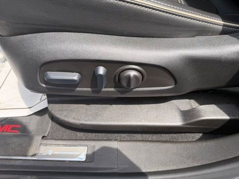 Certified 2023 GMC Acadia Denali w/ Black Diamond Edition AWD/4WD image 15