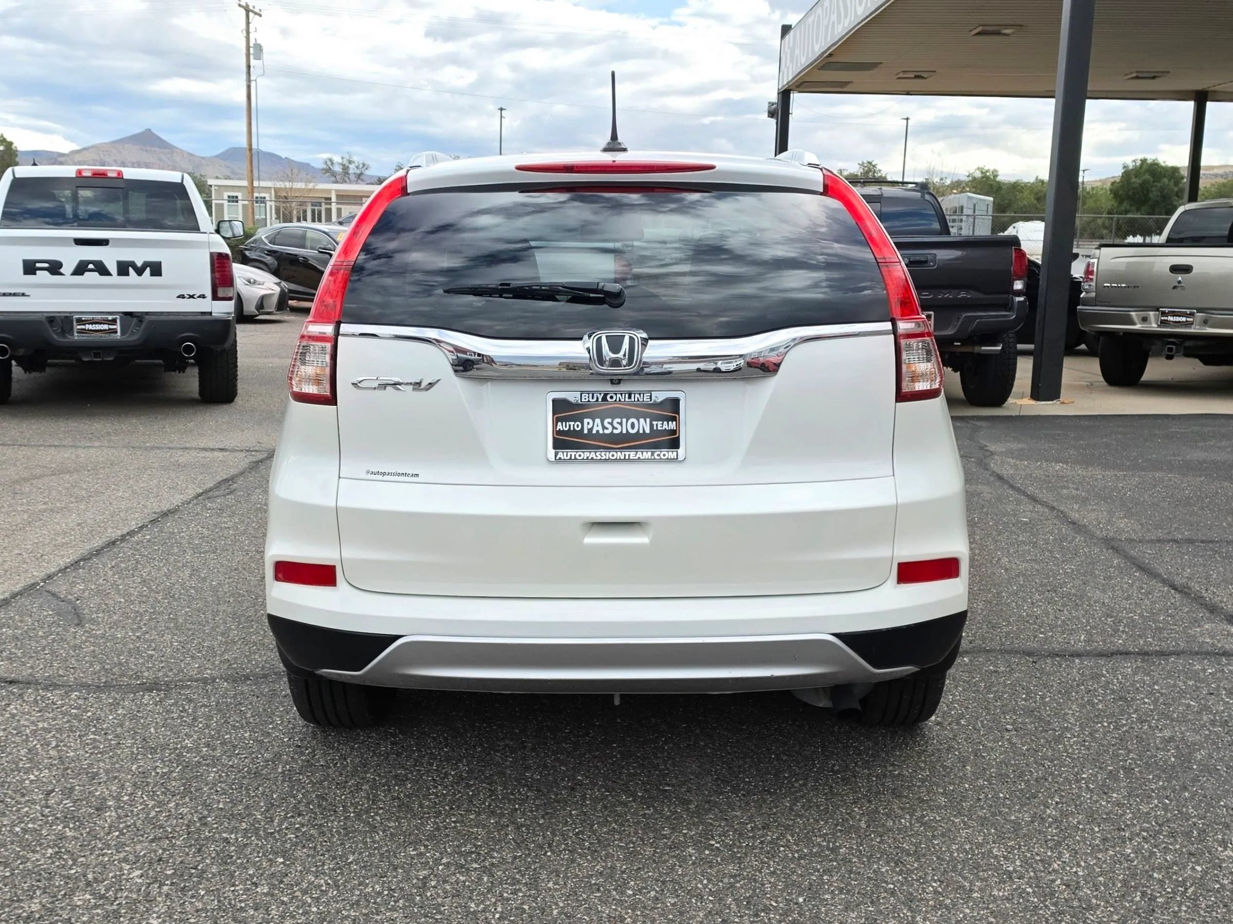 Used 2015 Honda CR-V Touring image 4