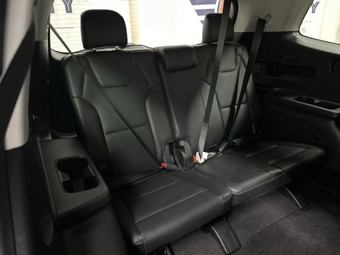 Used 2025 Kia Telluride S image 39