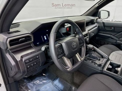 Used 2025 Toyota 4Runner TRD Off-Road image 9