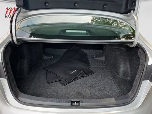 Used 2025 Toyota Corolla LE FWD image 19
