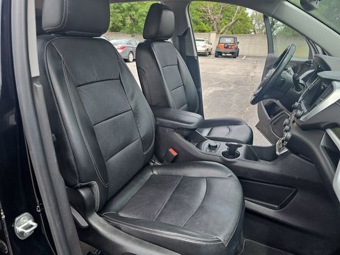 Used 2023 GMC Terrain SLT AWD/4WD image 10
