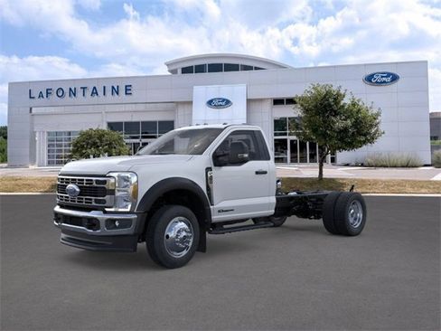 New 2026 Ford F450 XL w/ XL Chrome Package image 2