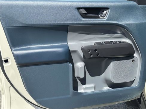 Used 2024 Ford Maverick Lariat w/ Black Appearance Package image 18