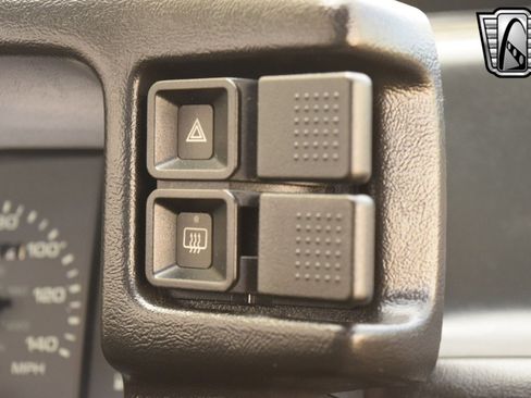 Used 1991 Ford Mustang GT image 25