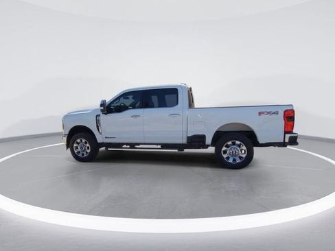 Used 2023 Ford F250 Lariat w/ Tow Technology Package image 5