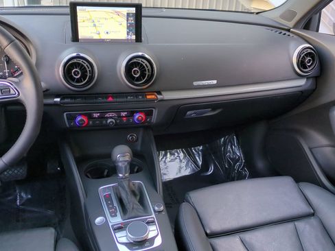 Used 2016 Audi A3 e-tron Premium Plus w/ Premium Plus Package FWD image 8