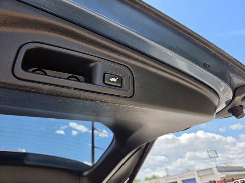 Used 2016 Honda Pilot Elite image 43