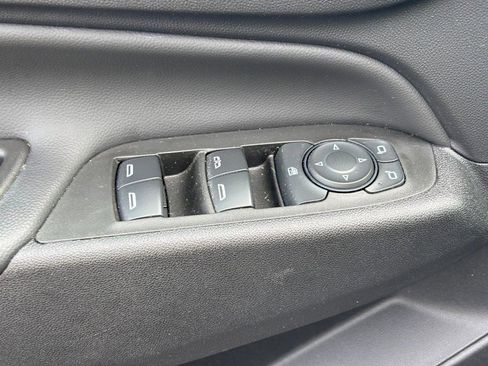 Used 2024 Chevrolet Equinox LT image 16