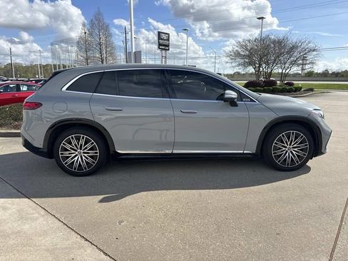 Used 2023 Mercedes-Benz EQS 580 4MATIC SUV image 4