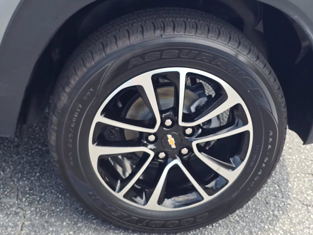 Used 2025 Chevrolet TrailBlazer LT AWD/4WD image 29