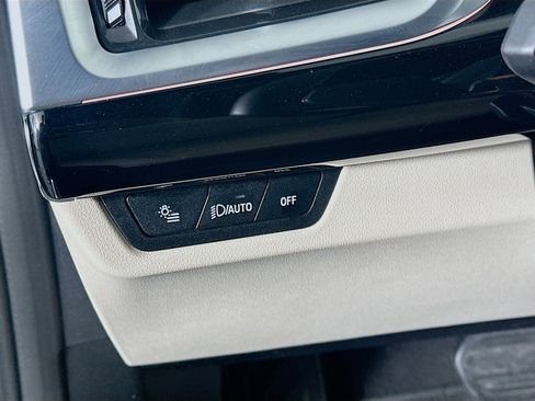 Used 2025 BMW X2 xDrive28i image 17