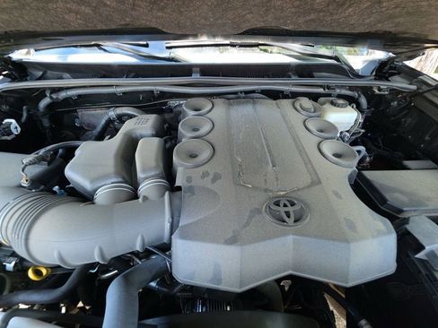 Used 2019 Toyota 4Runner Limited w/ Wilderness Package image 8