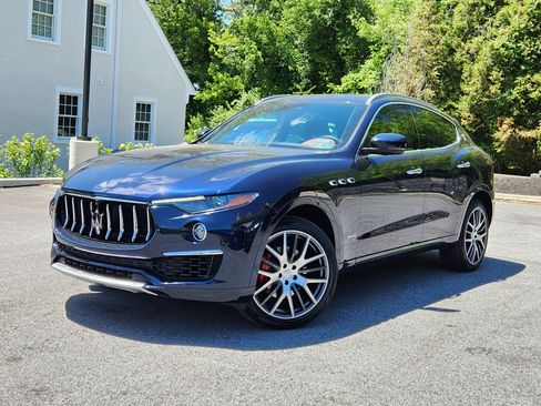 Used 2019 Maserati Levante GranLusso AWD/4WD image 1