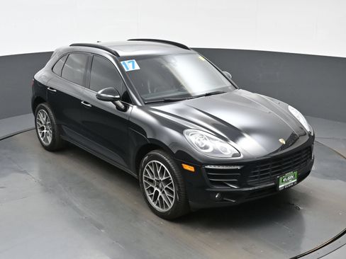 Used 2017 Porsche Macan S AWD/4WD image 41