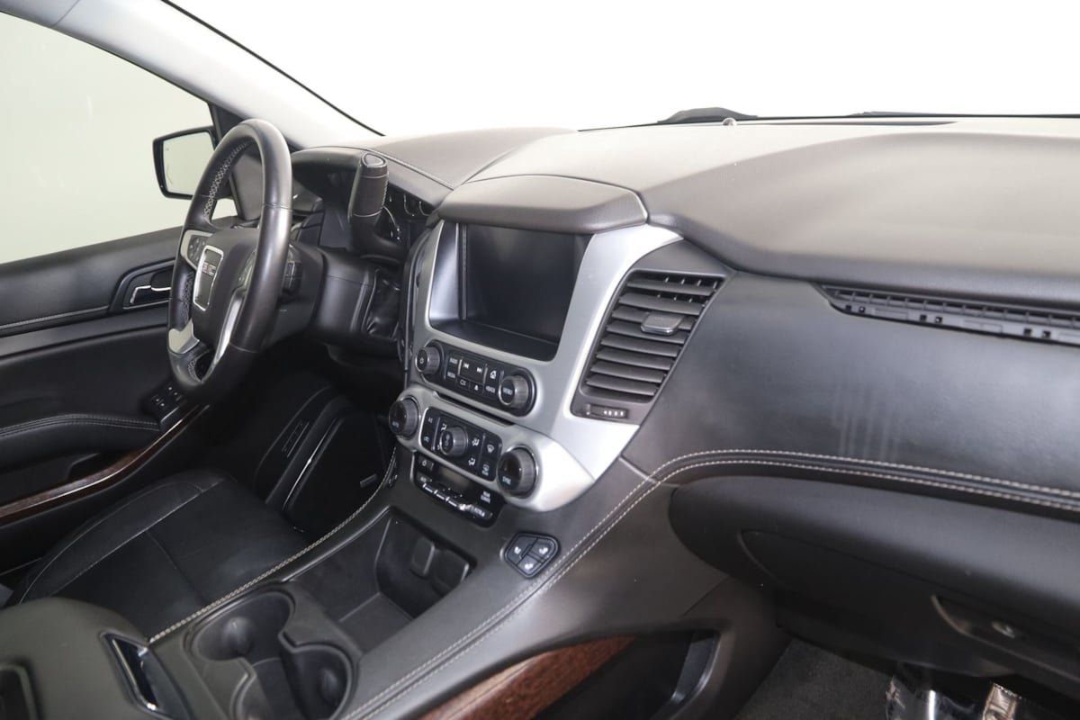 Used 2018 GMC Yukon SLT w/ HD Trailering Package AWD/4WD image 39