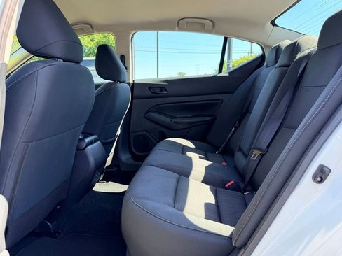 Used 2024 Nissan Altima 2.5 SV FWD image 15