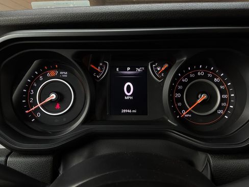 Used 2025 Jeep Wrangler Unlimited Sport AWD/4WD image 36