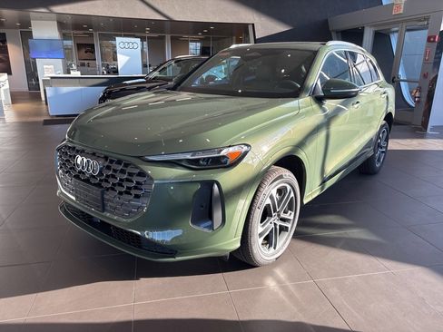 New 2025 Audi Q5 Premium Plus image 3