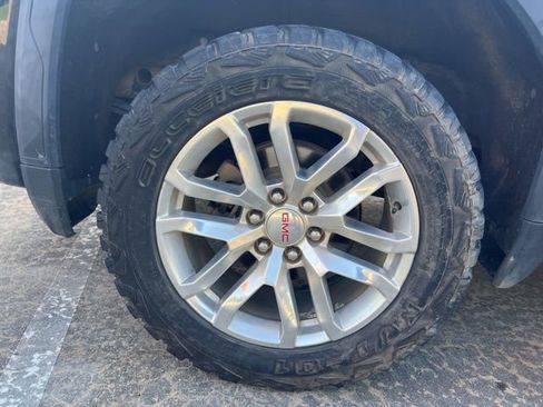 Used 2019 GMC Sierra 1500 SLT w/ SLT Premium Plus Package image 42