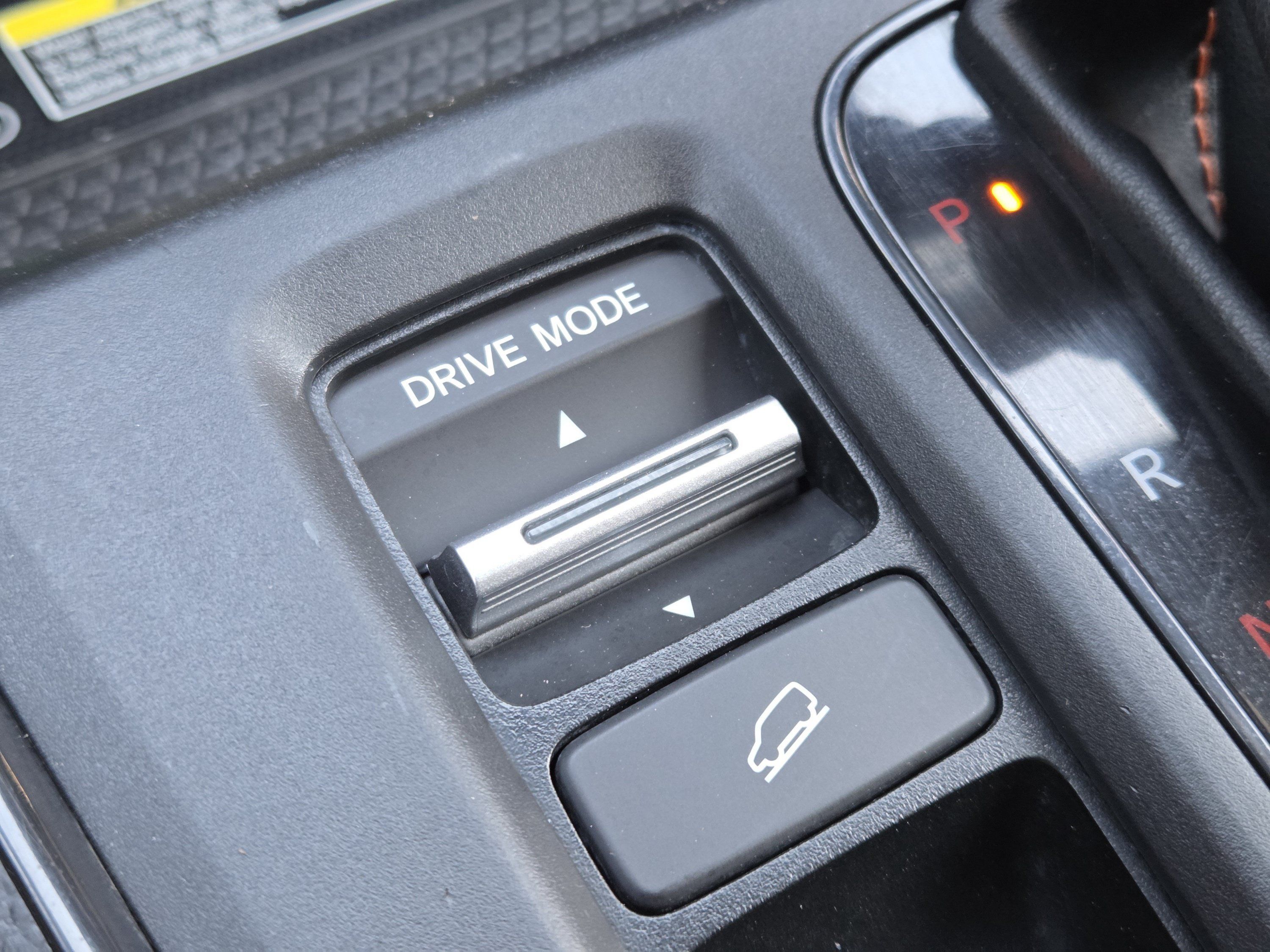 Used 2025 Honda CR-V Sport Touring image 18