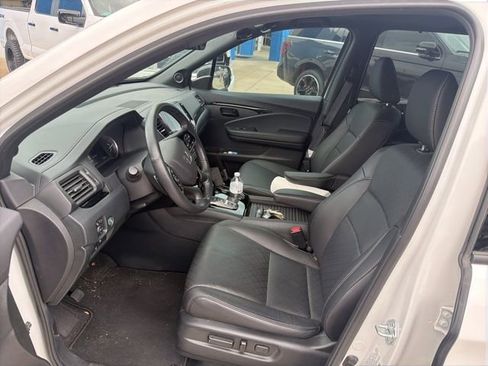 Used 2023 Honda Passport Elite image 13