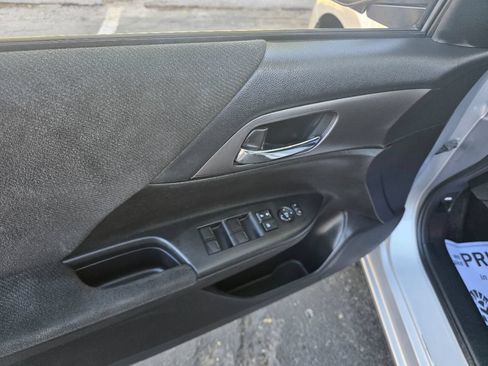 Used 2013 Honda Accord LX image 18