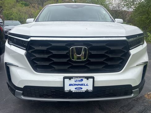 Used 2023 Honda Pilot EX-L image 2